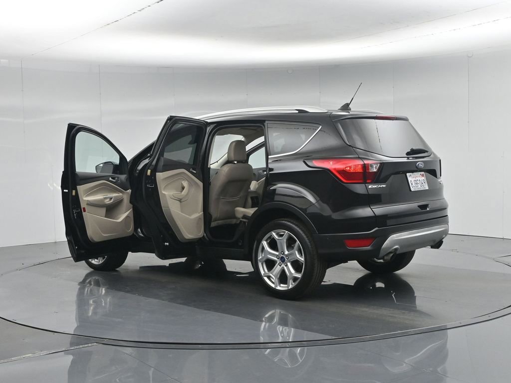 Certified 2019 Ford Escape Titanium FWD image 58