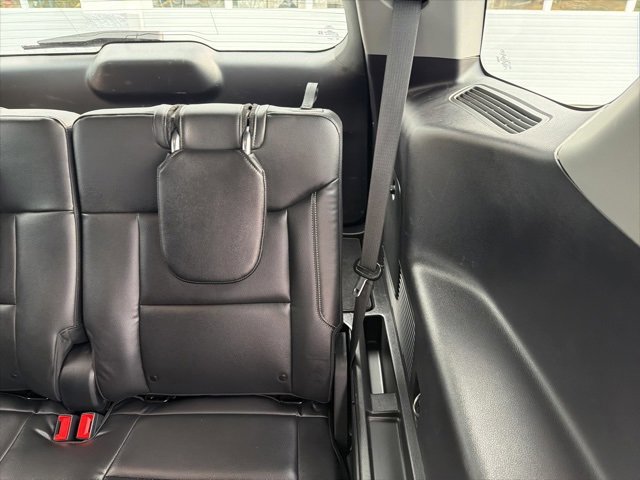 Certified 2020 Ford Explorer XLT w/ Equipment Group 202A image 30