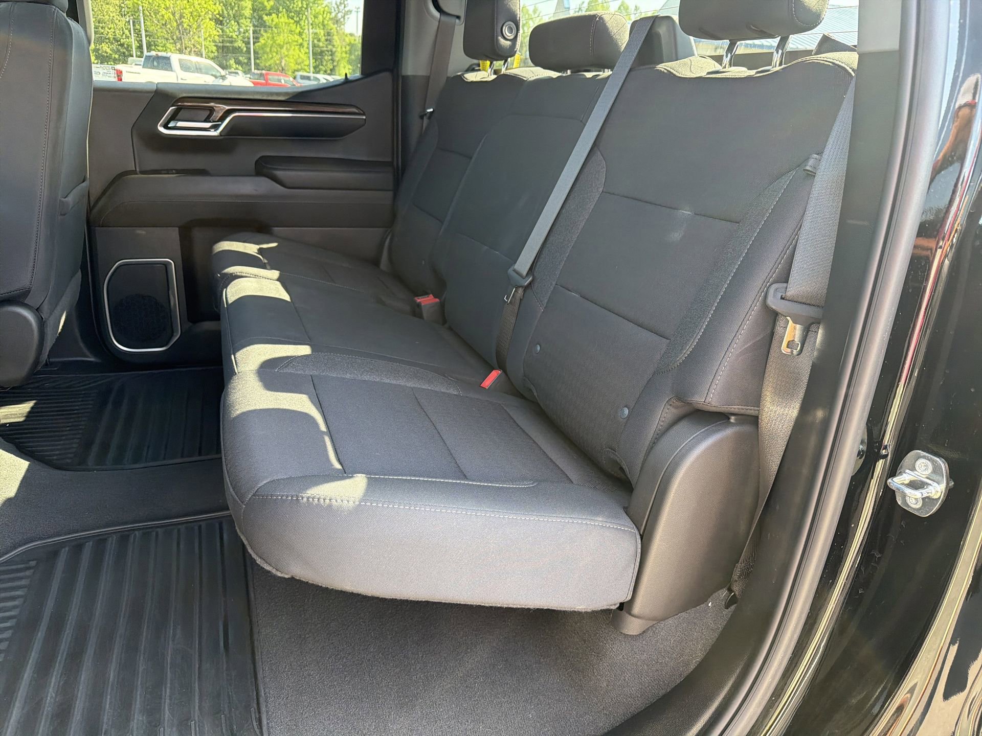 Used 2024 Chevrolet Silverado 1500 LT image 29