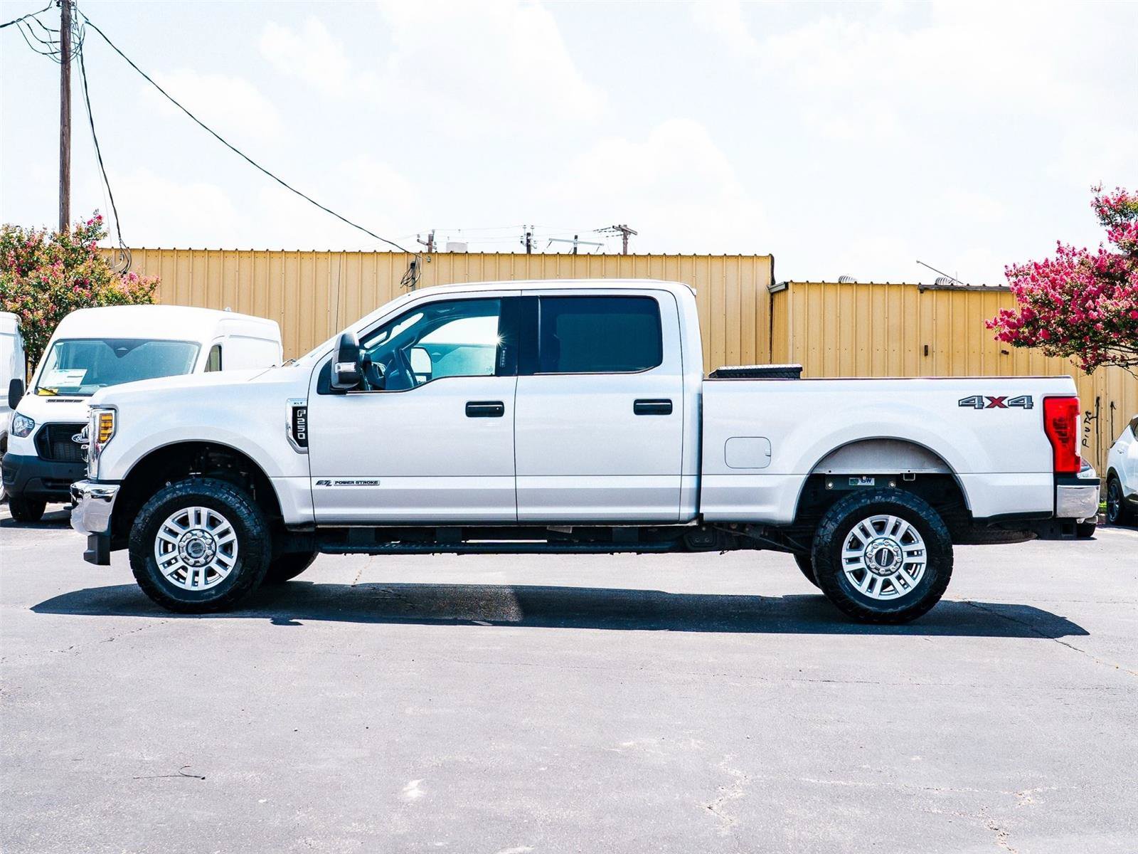 Certified 2019 Ford F250 XLT AWD/4WD image 6