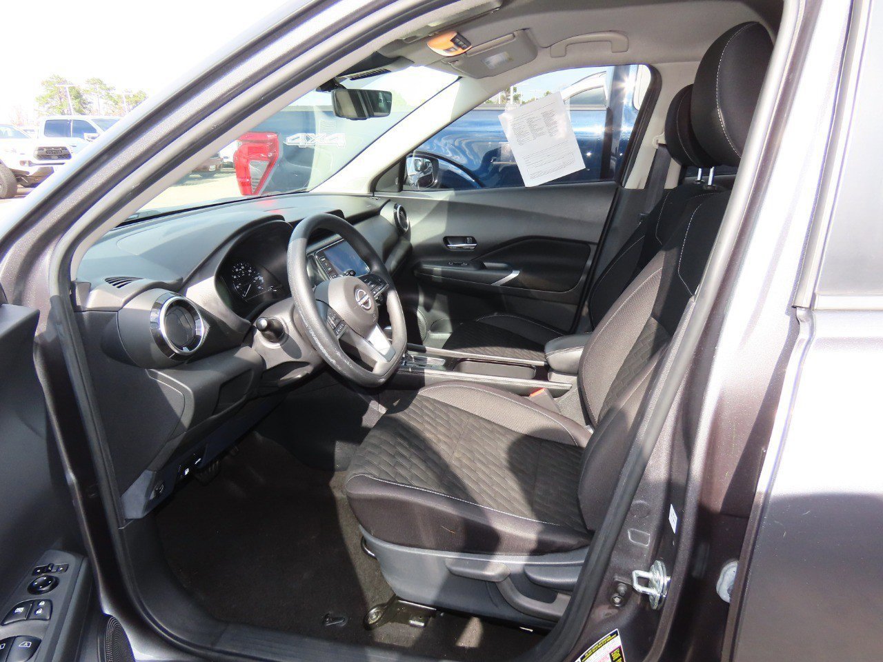 Used 2022 Nissan Kicks SV w/ Interior Electronics Package image 19