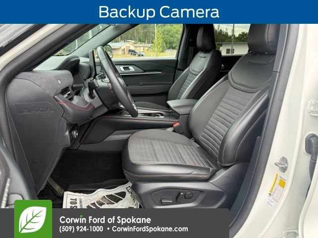Certified 2025 Ford Explorer ST-Line AWD/4WD image 3