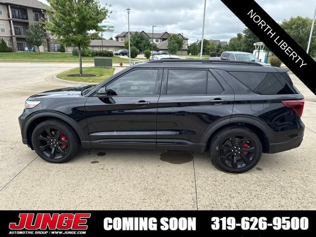 Certified 2023 Ford Explorer ST w/ Technology Package AWD/4WD image 4