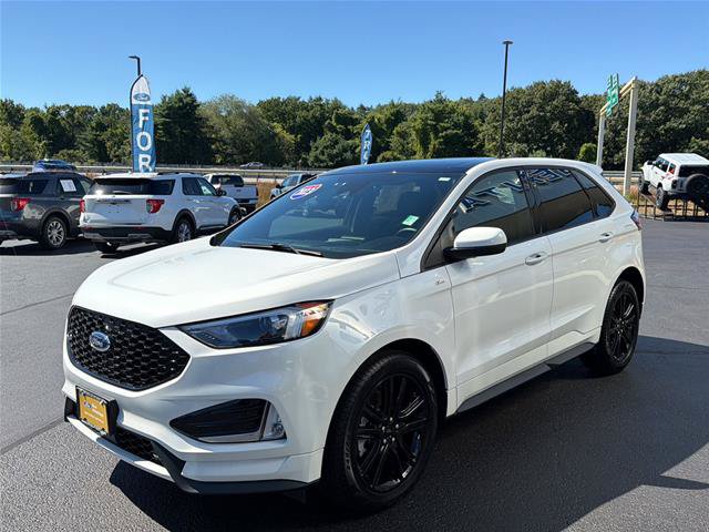 Certified 2023 Ford Edge ST-Line AWD/4WD image 3