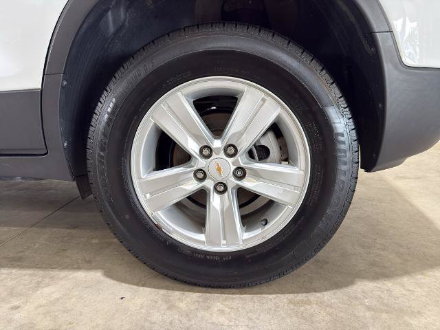 Used 2020 Chevrolet Trax LT w/ LT Convenience Package AWD/4WD image 8