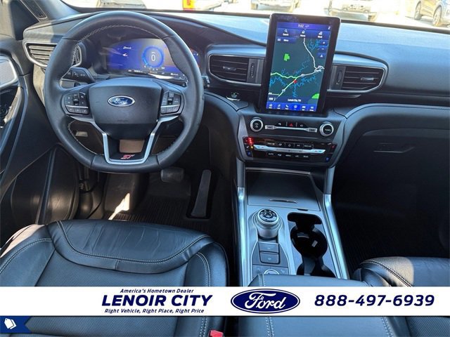Certified 2020 Ford Explorer ST w/ Premium Technology Package image 15