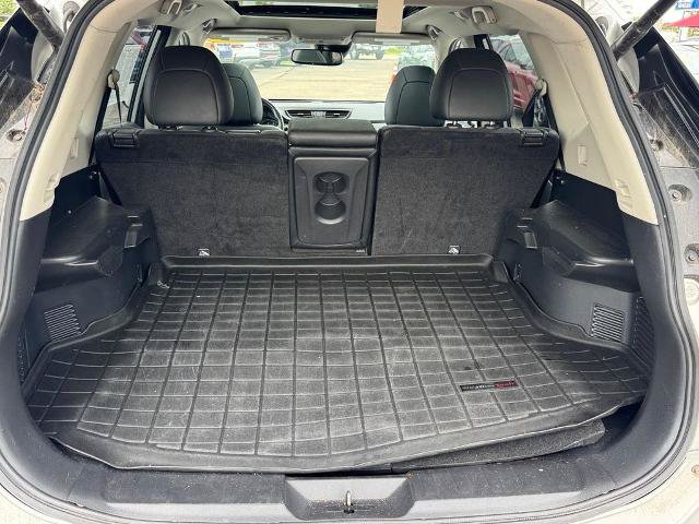 Used 2018 Nissan Rogue SL w/ Premium Package AWD/4WD image 6