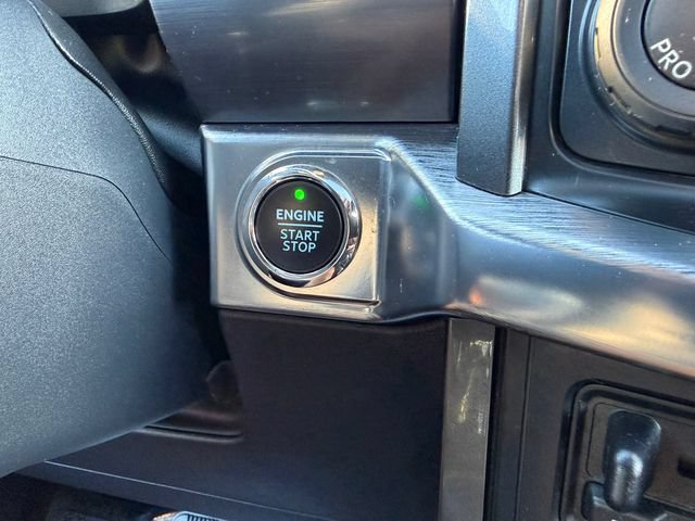 Certified 2022 Ford F150 Lariat w/ Equipment Group 502A High AWD/4WD image 21