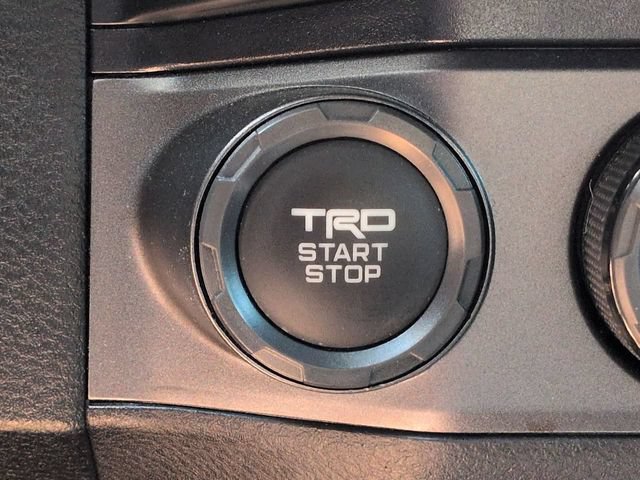 Used 2020 Toyota Tacoma TRD Off-Road w/ TRD Premium Off Road Package AWD/4WD image 36