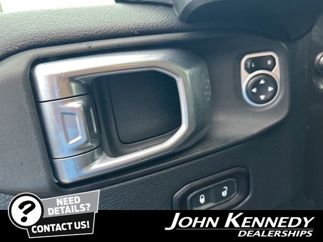 Used 2019 Jeep Wrangler Unlimited Sahara AWD/4WD image 21