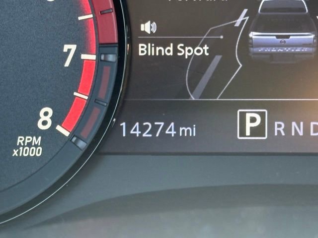 Used 2022 Nissan Frontier PRO-4X AWD/4WD image 16