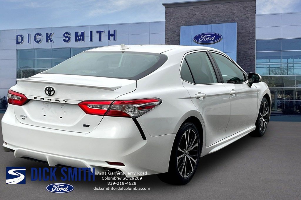 Used 2020 Toyota Camry SE FWD image 6