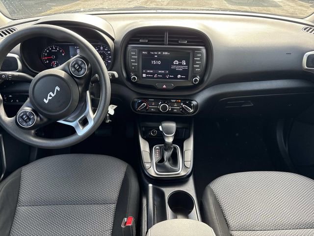 Used 2022 Kia Soul LX w/ Technology Package FWD image 15