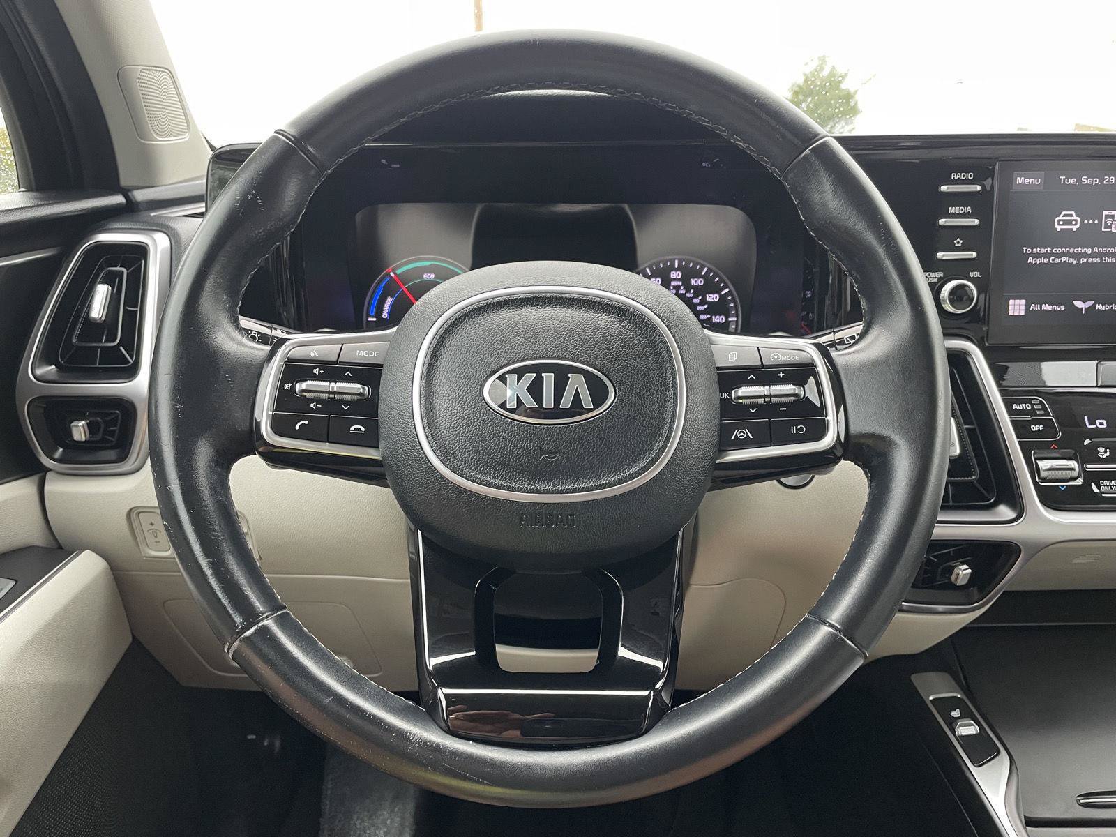 Used 2021 Kia Sorento S FWD image 12