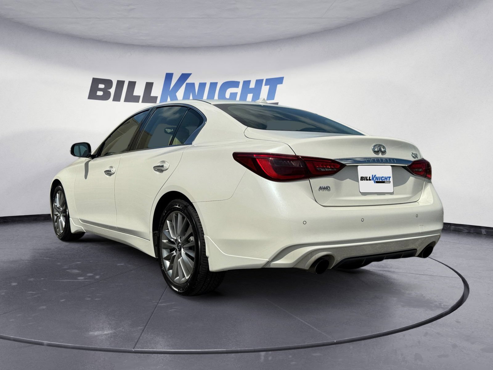 Used 2022 INFINITI Q50 Luxe w/ Cargo Package AWD/4WD image 3