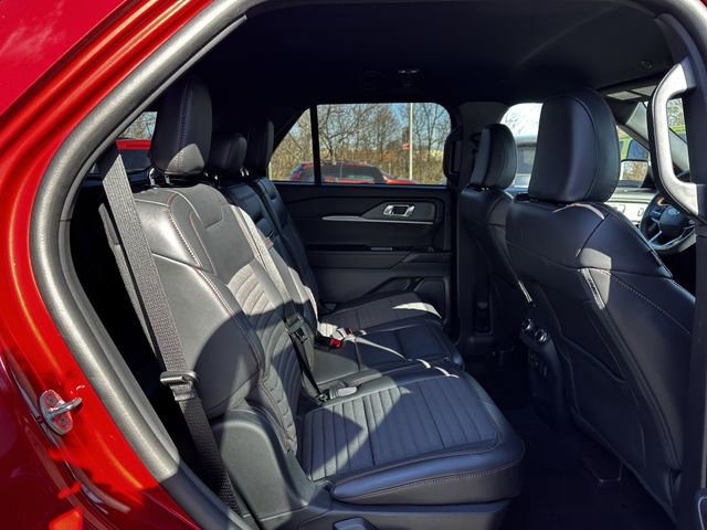 Certified 2025 Ford Explorer ST-Line w/ ST-Line Street Pack image 38