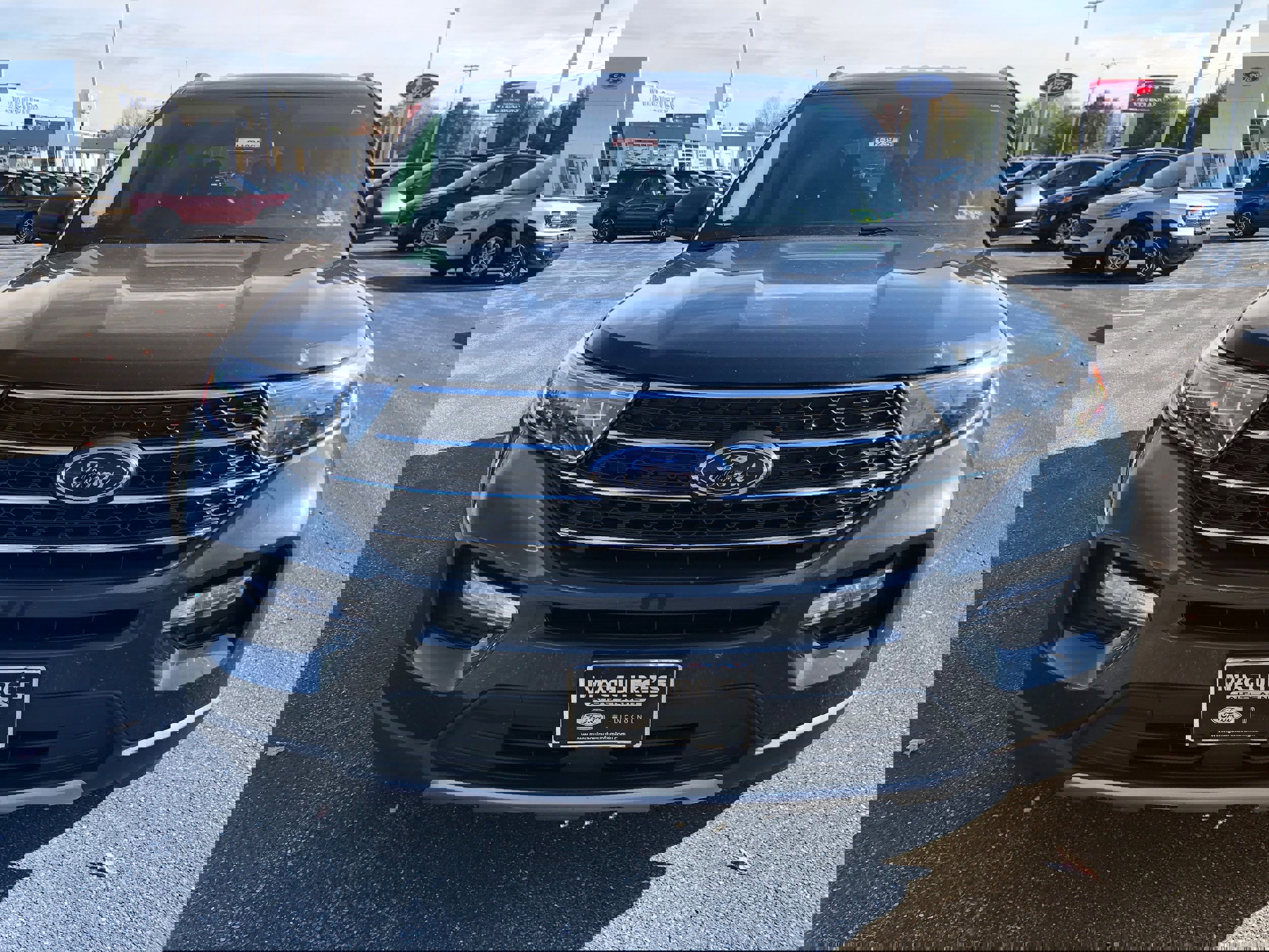 Certified 2022 Ford Explorer XLT w/ Equipment Group 202A image 8