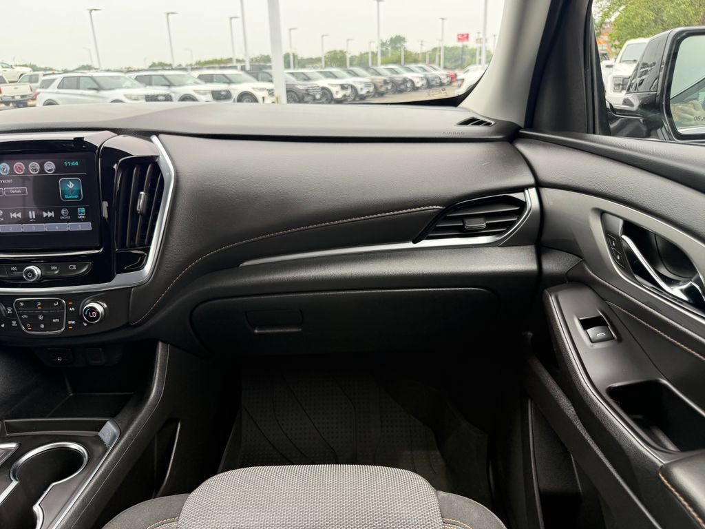Used 2019 Chevrolet Traverse LT FWD image 21