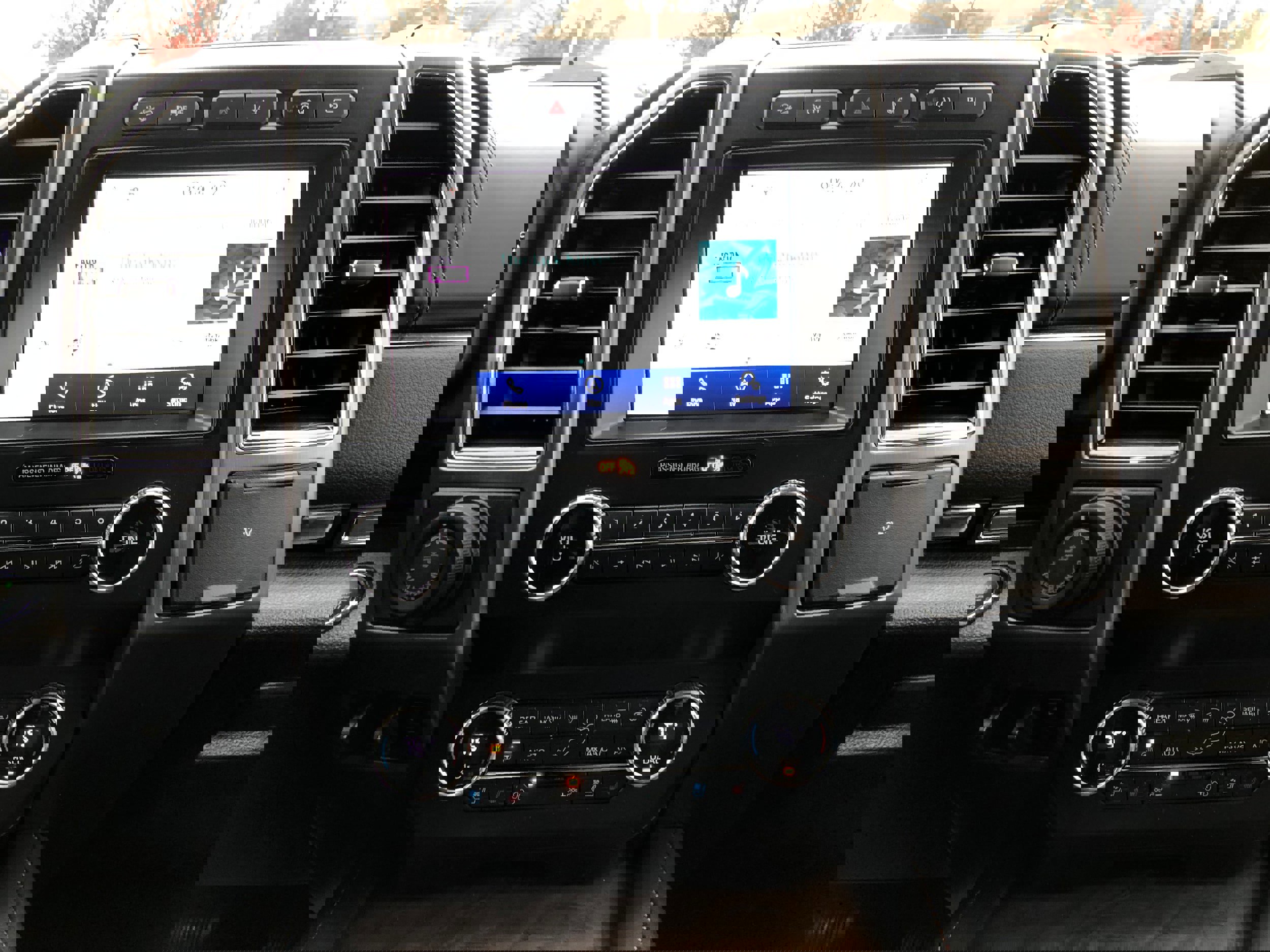 Certified 2021 Ford Expedition Max Platinum image 14