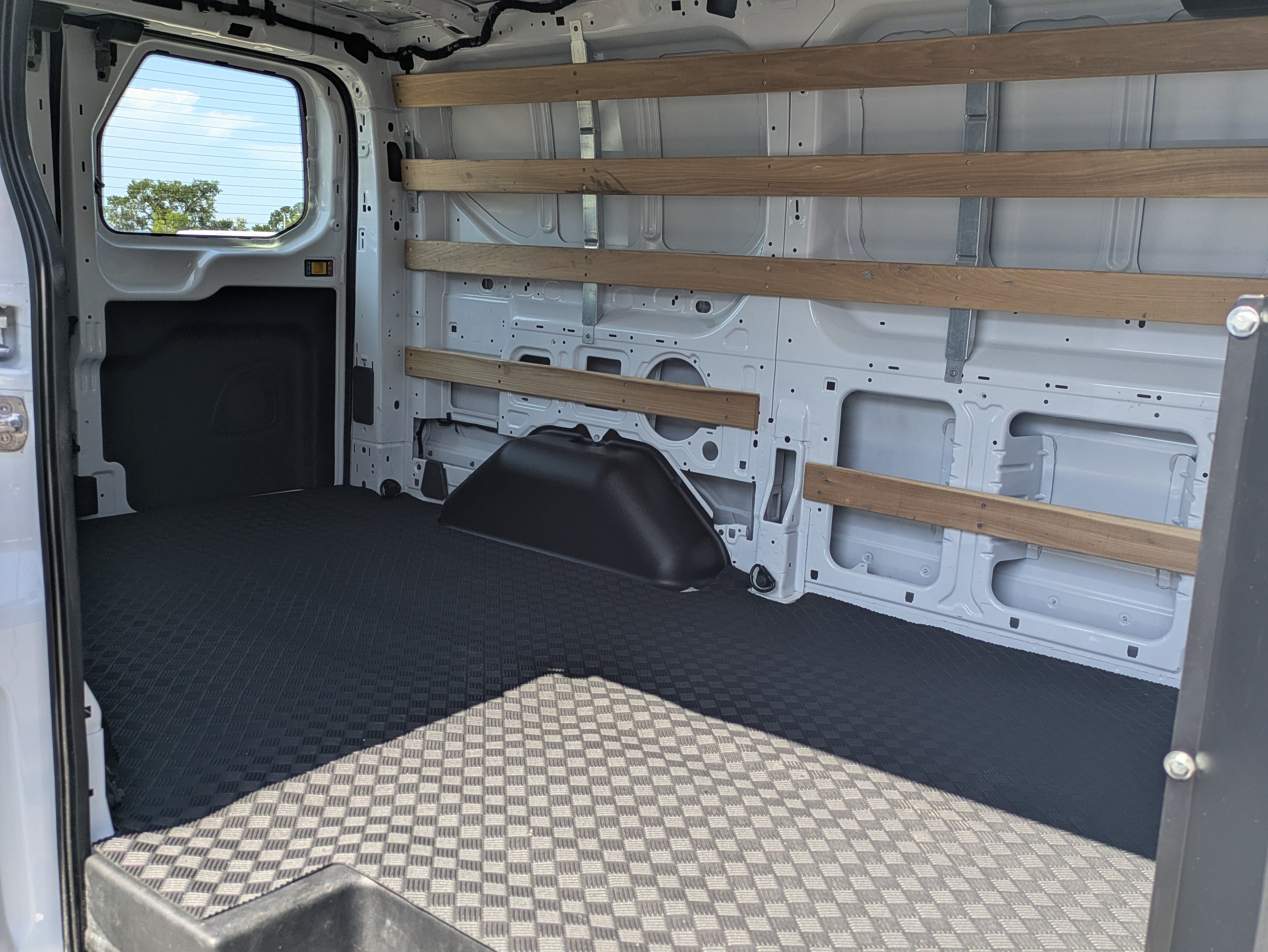 Certified 2025 Ford Transit 250 Low Roof w/ Exterior Upgrade Package RWD image 14