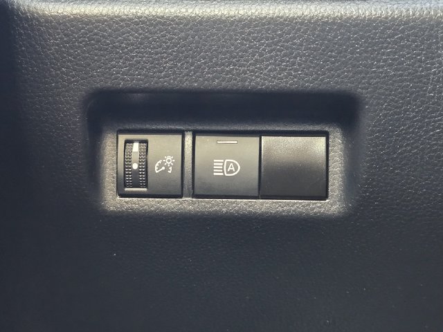 Used 2024 Toyota RAV4 LE FWD image 22