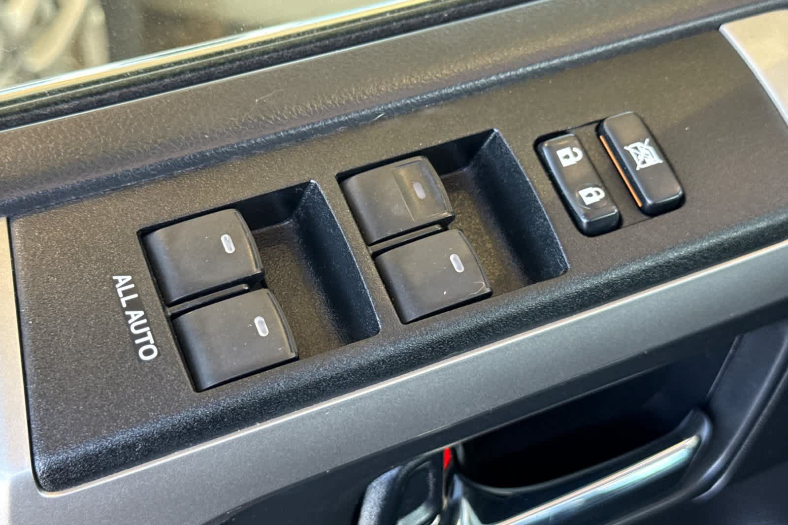 Used 2019 Toyota 4Runner Limited AWD/4WD image 13