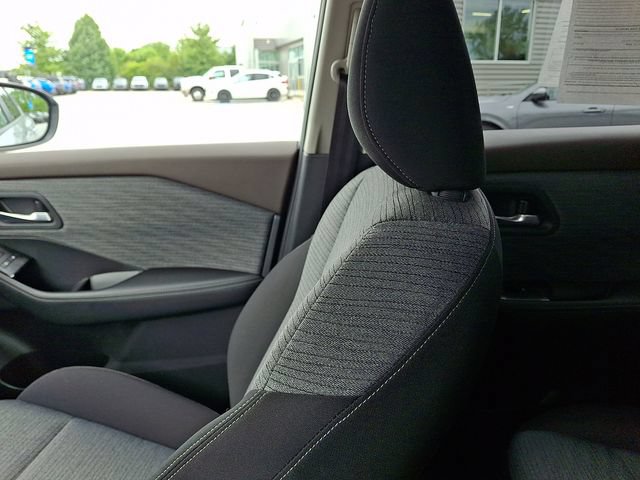 Used 2023 Nissan Rogue SV AWD/4WD image 23