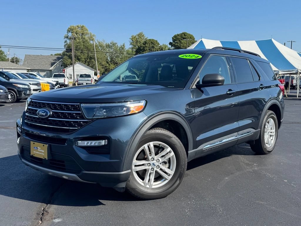 Certified 2024 Ford Explorer XLT w/ Equipment Group 202A AWD/4WD image 30