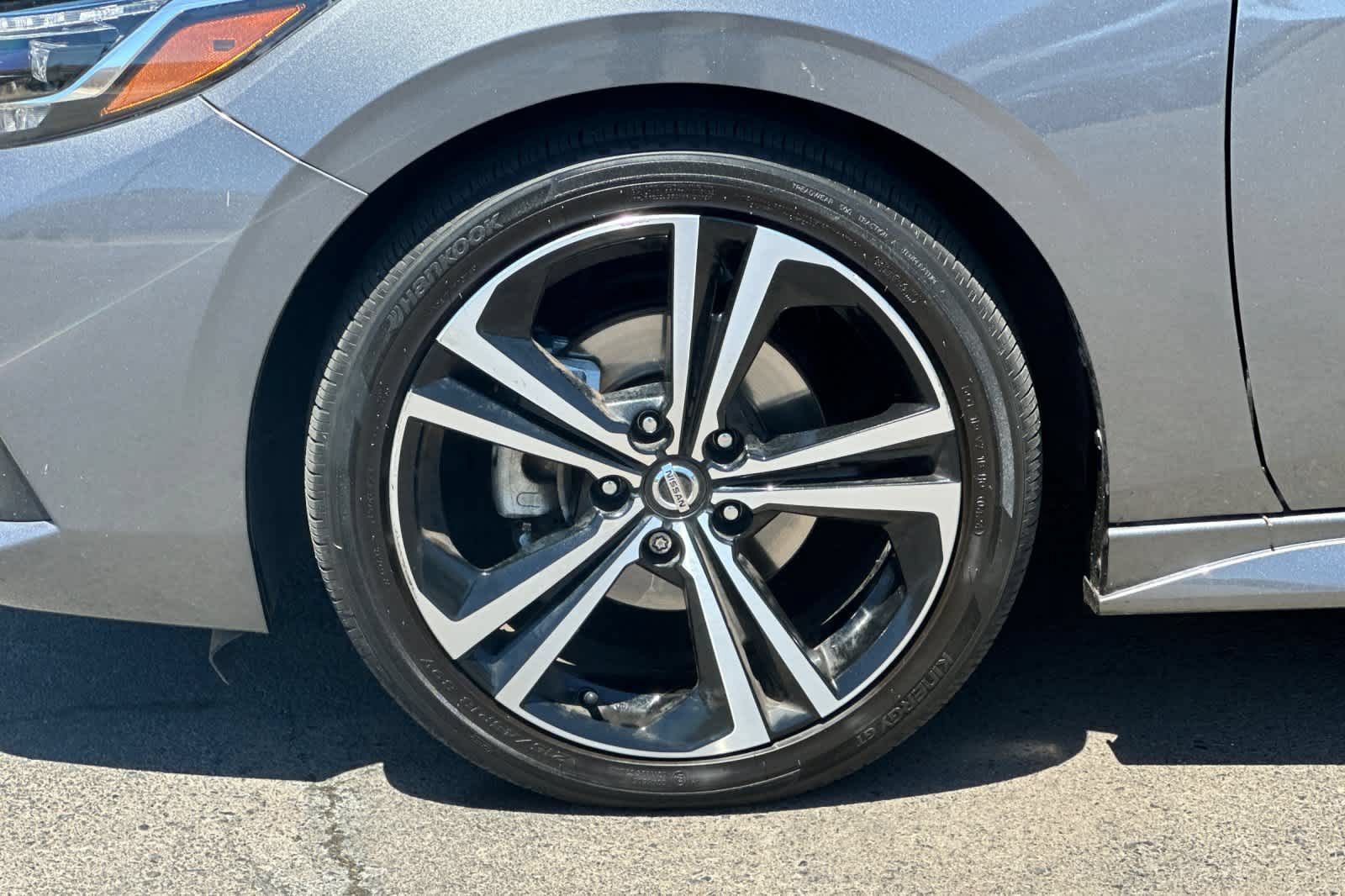 Used 2023 Nissan Sentra SR w/ SR Premium Package FWD image 26