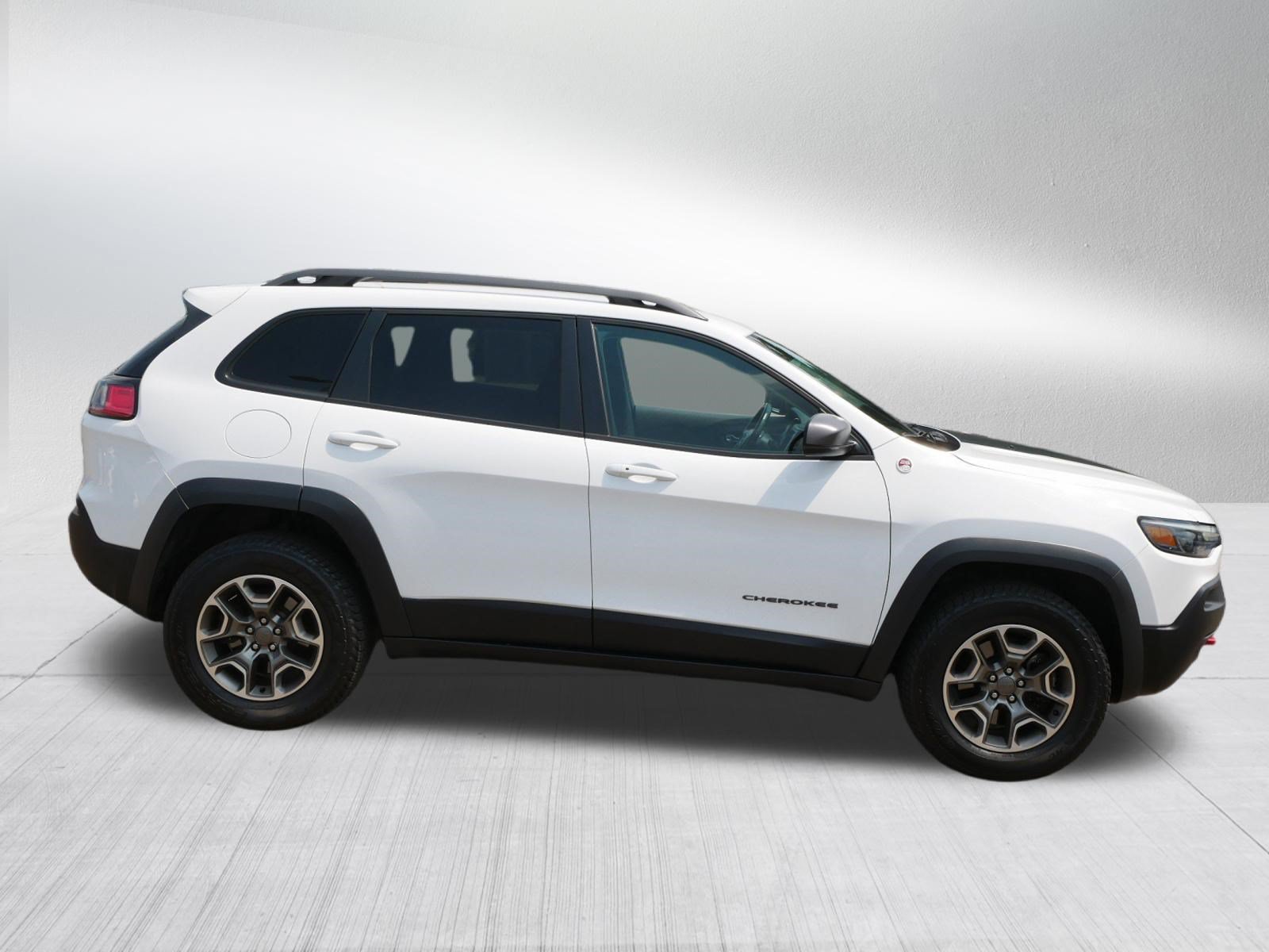 Used 2021 Jeep Cherokee Trailhawk AWD/4WD image 8