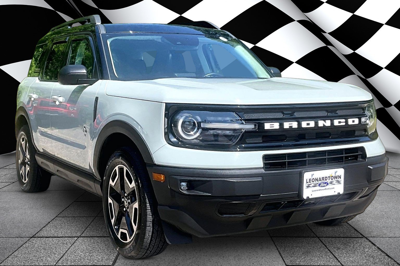 Certified 2023 Ford Bronco Sport Outer Banks w/ Tech Package AWD/4WD image 11
