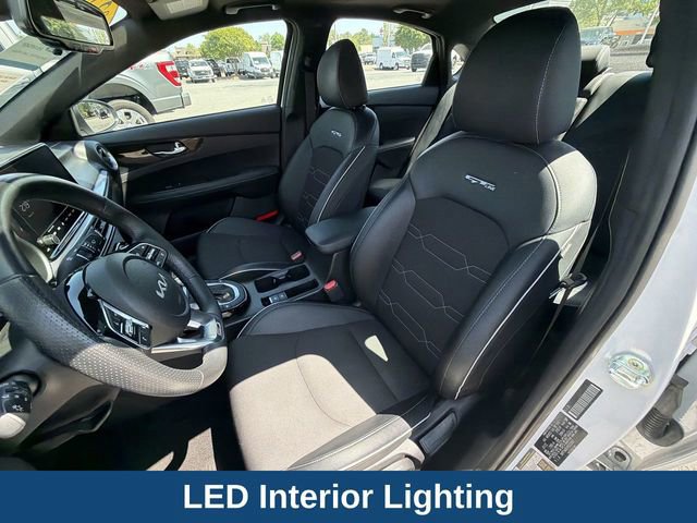 Used 2023 Kia Forte GT-Line w/ GT-Line Premium Package FWD image 11