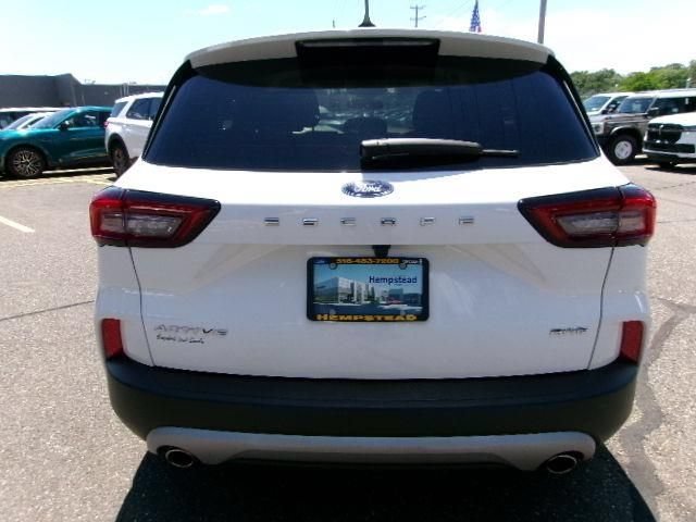 Certified 2023 Ford Escape Active AWD/4WD image 7