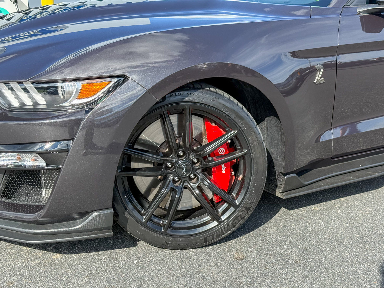 Certified 2022 Ford Mustang Shelby GT500 w/ Technology Package RWD image 9