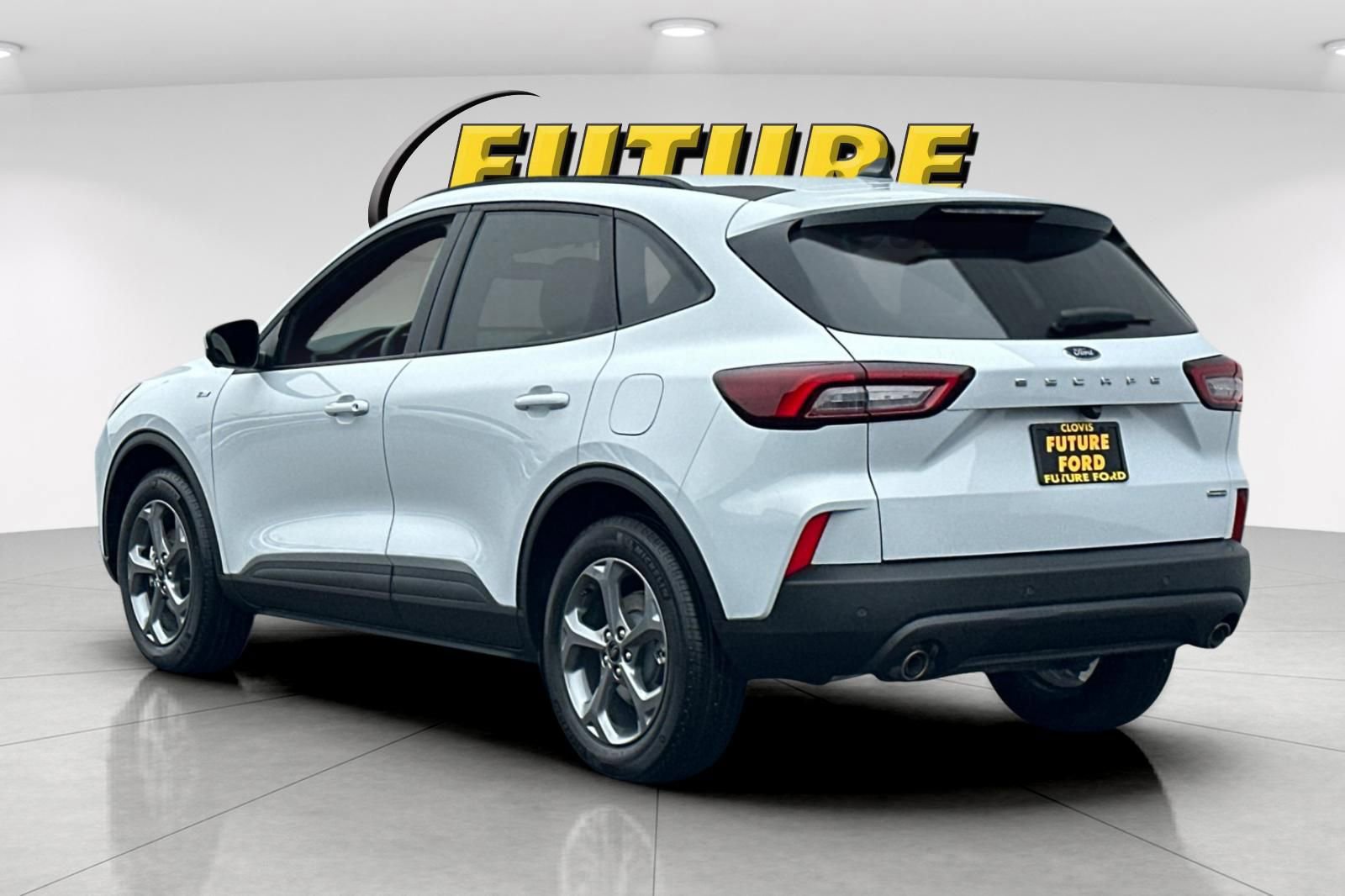 Certified 2025 Ford Escape ST-Line Elite w/ Tech Pack #2 image 3