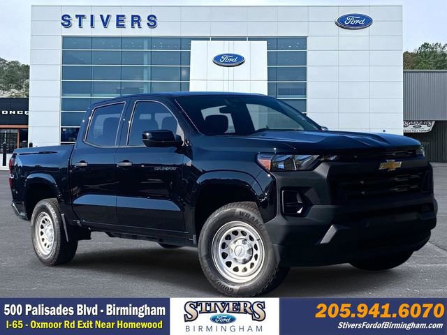 Used 2024 Chevrolet Colorado W/T w/ Safety Package image 7