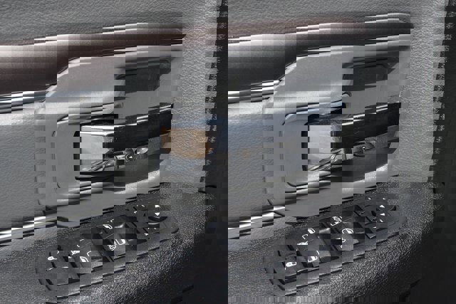 Used 2024 RAM 1500 Classic SLT image 19