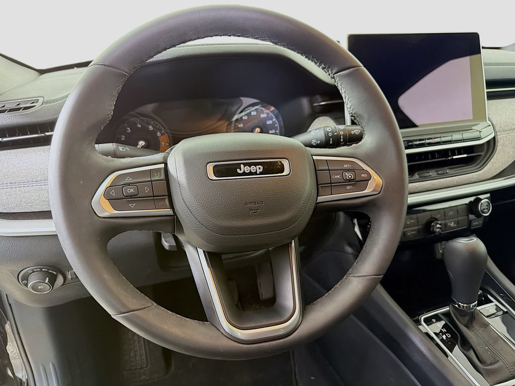 Used 2024 Jeep Compass Latitude AWD/4WD image 15