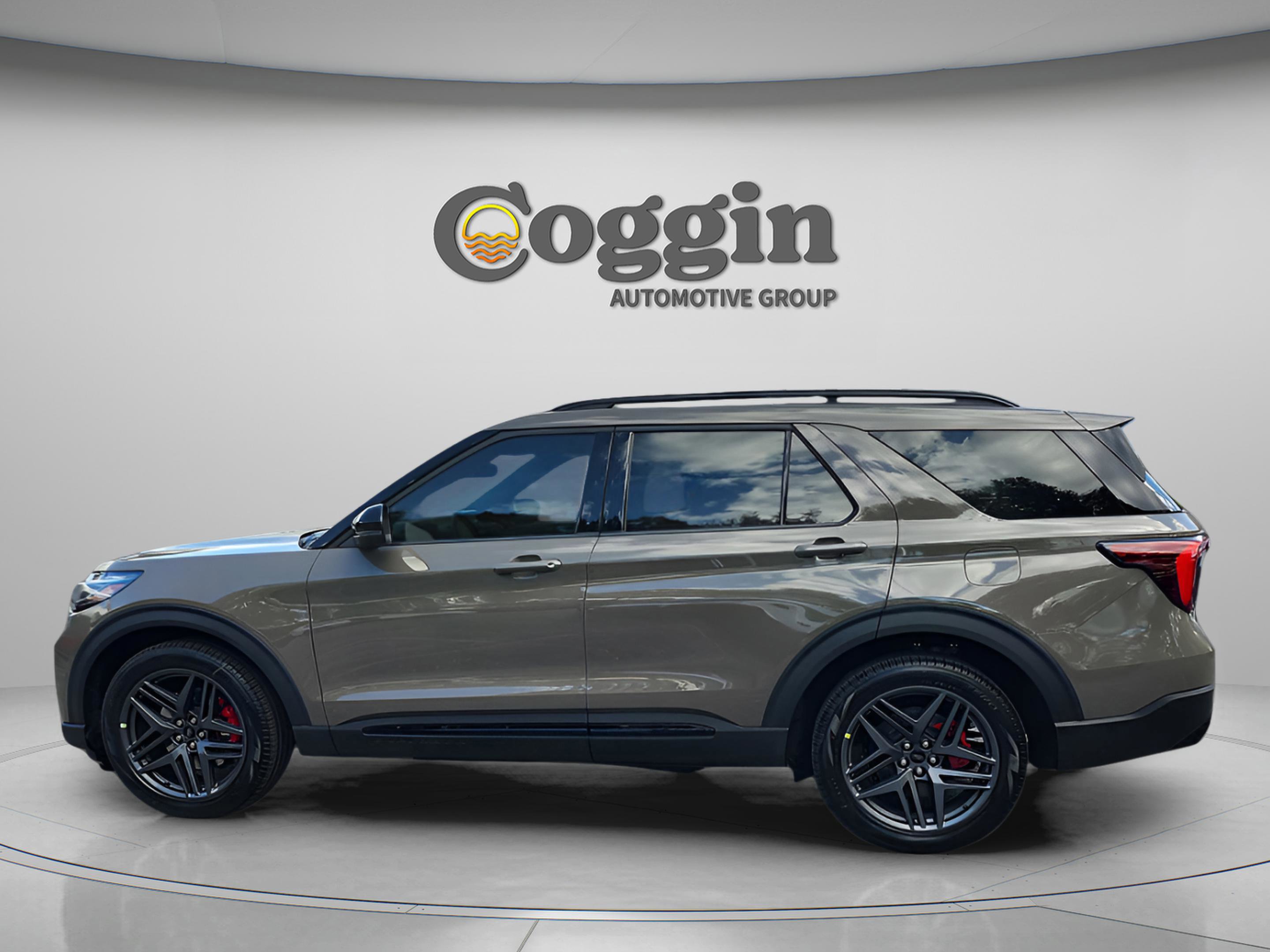 Certified 2026 Ford Explorer ST image 3