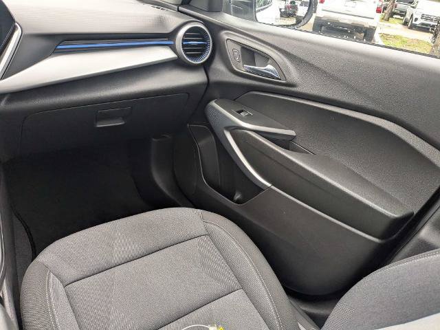 Used 2026 Chevrolet Trax LS FWD image 17