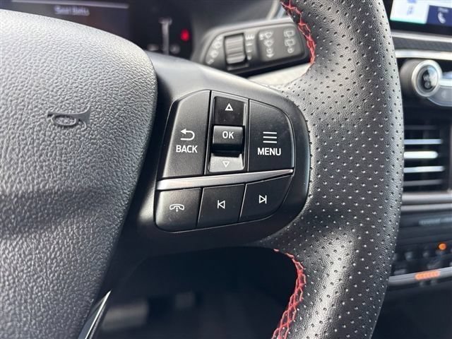 Certified 2025 Ford Escape ST-Line AWD/4WD image 29