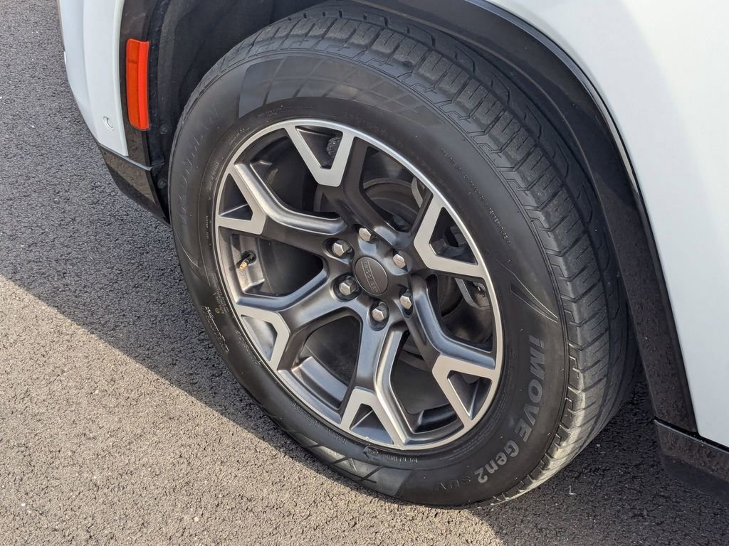 Used 2024 Jeep Wagoneer L Series III w/ Flexible Seating Group image 25