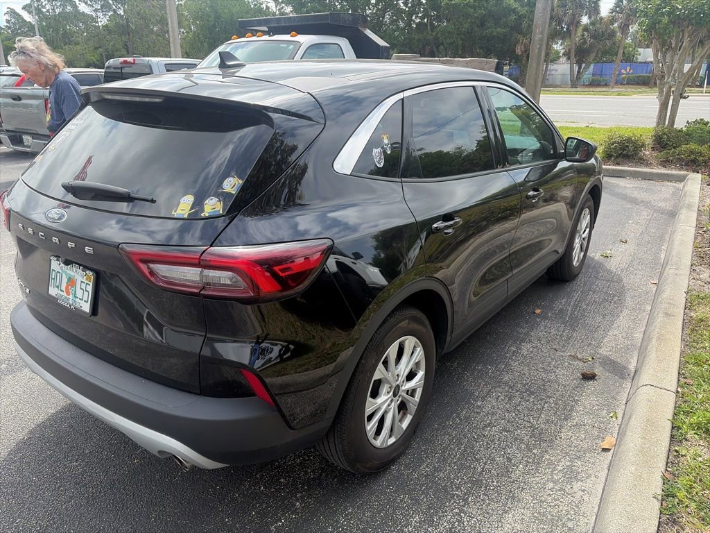 Certified 2024 Ford Escape Active FWD image 5