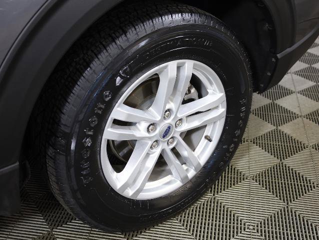Certified 2021 Ford Explorer XLT w/ Equipment Group 202A AWD/4WD image 37