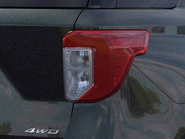 Certified 2022 Ford Explorer XLT w/ Equipment Group 202A AWD/4WD image 21