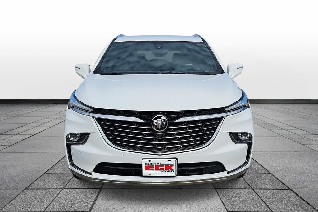 Used 2022 Buick Enclave Premium FWD image 2