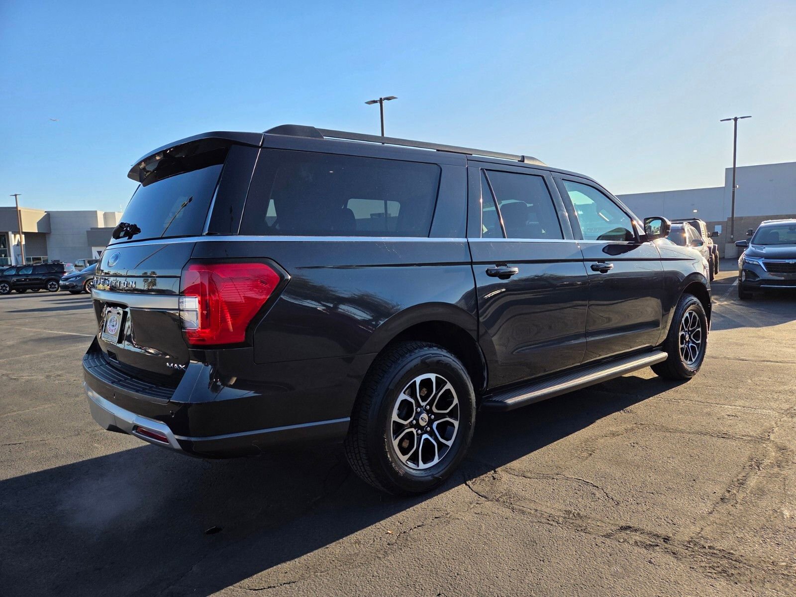 Certified 2024 Ford Expedition Max XLT image 6