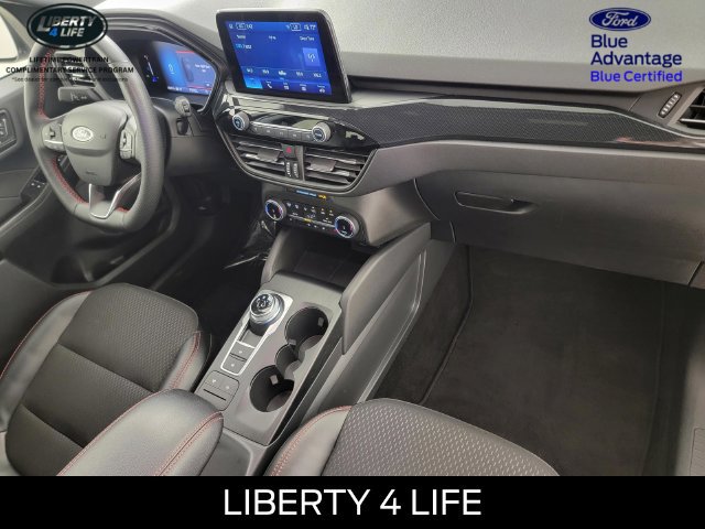 Certified 2025 Ford Escape ST-Line Select AWD/4WD image 22