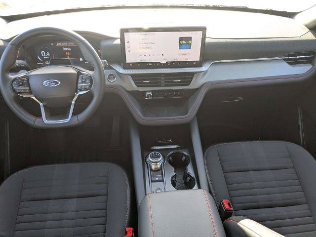 Certified 2025 Ford Explorer ST-Line AWD/4WD image 17