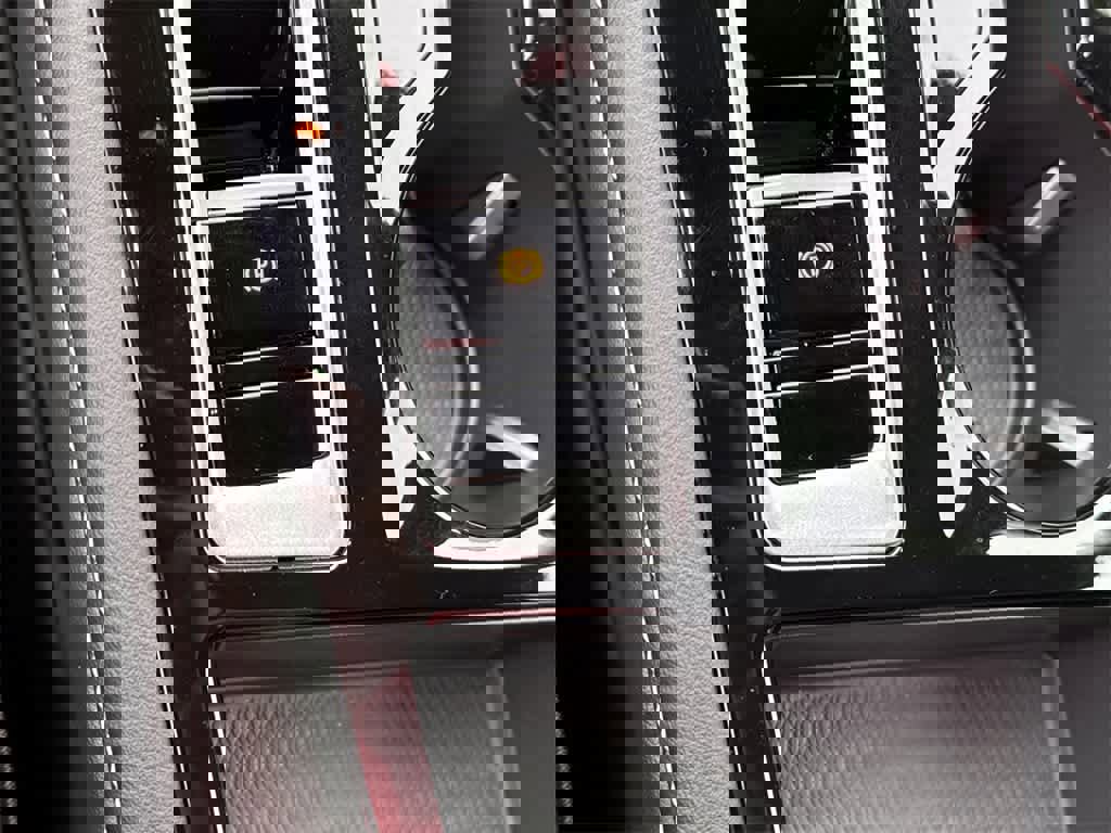 Used 2024 Volkswagen Atlas SE image 33